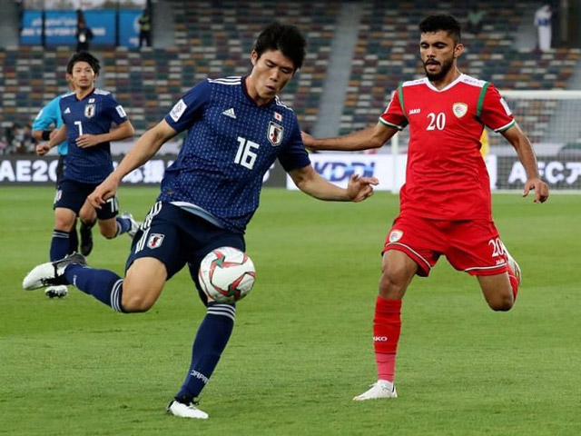 Trực tiếp bóng đá Nhật Bản - Oman: Hậu vệ Nhật lăn xả ngăn Al Alawi (H1)