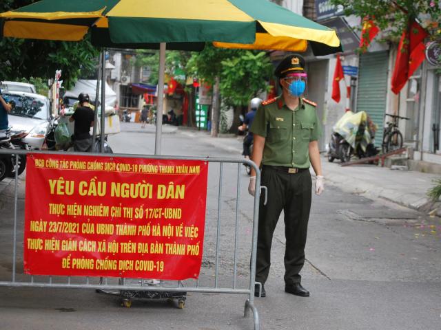 Hà Nội ghi nhận chùm ca bệnh mới tại phường Thanh Xuân Nam, tìm người từng đến mua rau quả