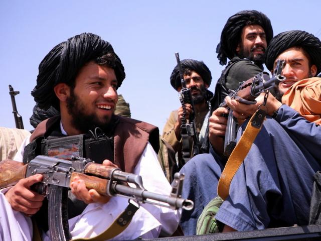 Quân Taliban đồng loạt ăn mừng vì “đánh bại thành trì Panishir”, phe kháng chiến nói gì?
