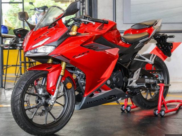 Cận cảnh 2021 Honda CBR150R giá chỉ nhỉnh hơn 68 triệu đồng