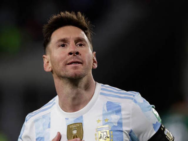 Messi ghi hat-trick phá kỷ lục của ”Vua” Pele, bật khóc sau trận đấu của ĐT Argentina