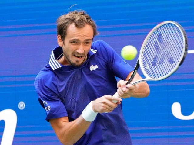 Video tennis Auger Aliassime - Medvedev: Đẳng cấp lên tiếng, giật vé vàng chóng vánh (Bán kết US Open)