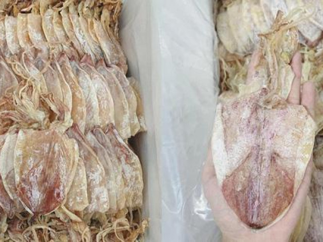 Mực khô bán giá ”rẻ giật mình” trên chợ mạng, chỉ 200.000 đồng/kg loại mực to bằng cả bàn tay