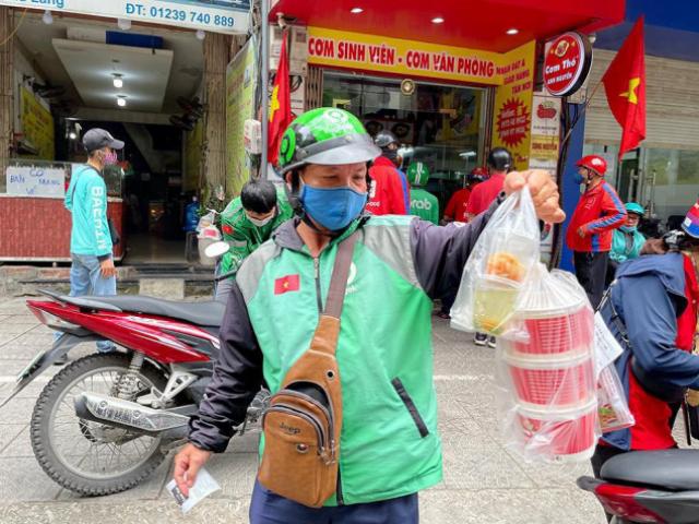 Hà Nội: Đề xuất cho shipper được giao đồ ăn tại 19 quận, huyện