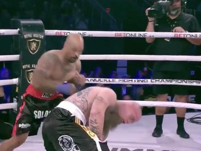 Võ sĩ U50 hạ knock-out đối thủ gây phẫn nộ: Ngất rồi vẫn đấm cú chí mạng