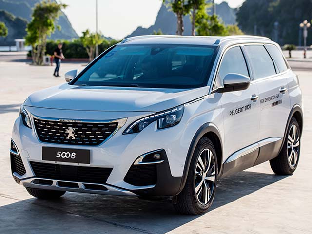 Peugeot 5008 được đại lý giảm giá sập sàn hơn 150 triệu đồng