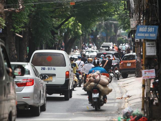 Hà Nội: Người dân tự ý “nới lỏng” dù chưa hết giãn cách