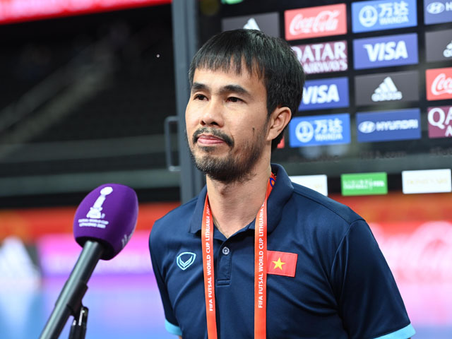 HLV Phạm Minh Giang tiết lộ bí quyết ĐT Việt Nam vào vòng 1/8 Futsal World Cup