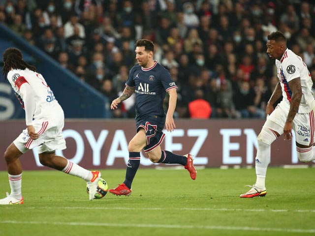 PSG báo tin buồn về Messi, HLV Pochettino lý giải quyết định thay siêu sao