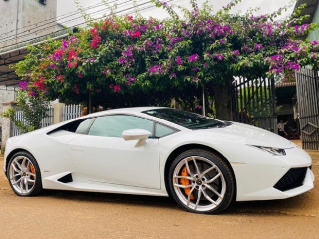 Bất ngờ thân thế chàng trai 9x Đắk Lắk tậu siêu xe Lamborghini Huracan 13 tỷ đồng