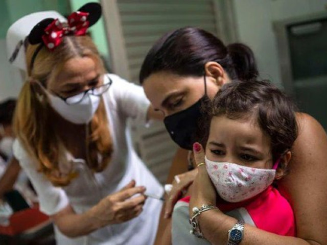Những quốc gia nào đang tiêm vắc-xin ngừa COVID-19 cho trẻ em?