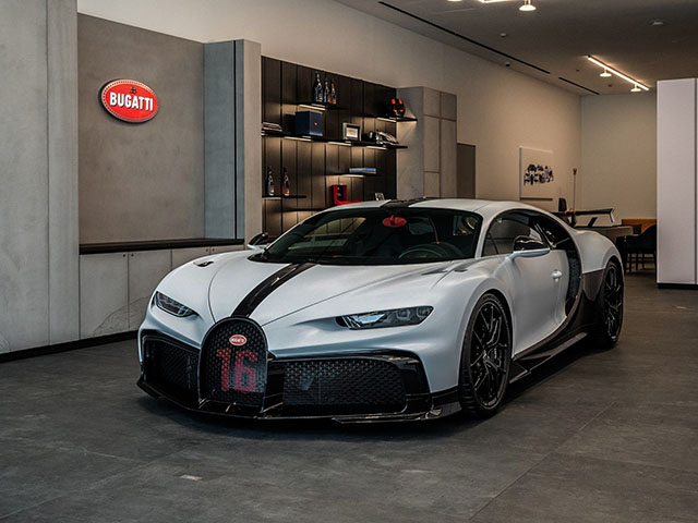 Choáng với chi phí bảo dưỡng siêu xe Bugatti Chiron Pur Sport