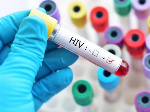 Hy hữu: Trẻ sơ sinh bị nhiễm HIV từ cha đẻ?