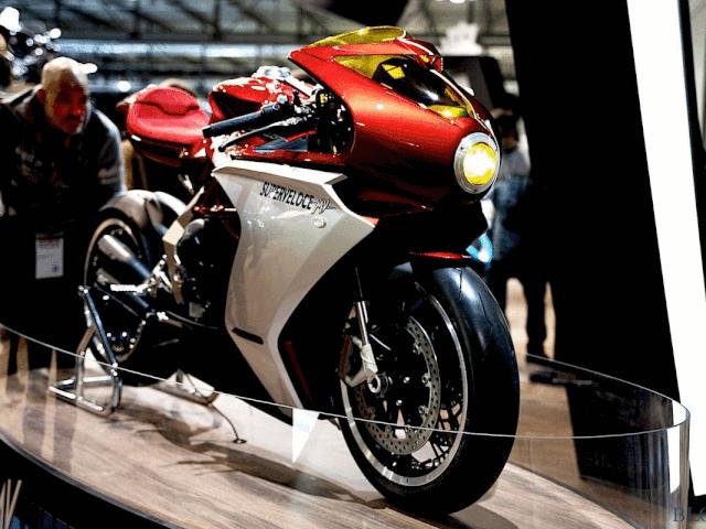 Phát mê trước siêu xe “hàng độc” MV Agusta Superveloce 800