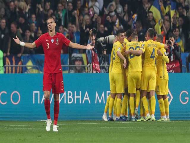 Video highlight trận Ukraine - Bồ Đào Nha: Ronaldo cán mốc lịch sử, phủ đầu choáng váng
