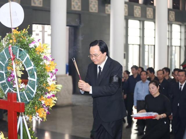 Những hình ảnh đầu tiên về Lễ tang cố Thứ trưởng Bộ GD&ĐT Lê Hải An