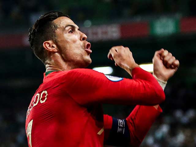 Ronaldo đã nổi tiếng với khả năng ghi bàn \