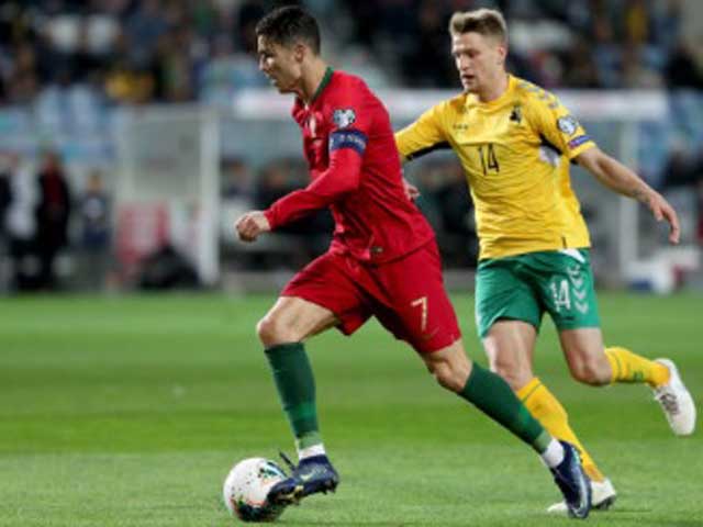 Video highlight trận Bồ Đào Nha – Lithuania: Ronaldo tưng bừng hat-trick, vùi dập 6 bàn