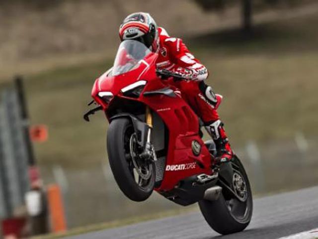 Siêu xe Ducati Panigale V4 Superleggera sẽ ra mắt năm tới