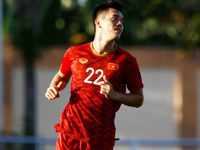 U22 Việt Nam thắng đậm U22 Lào: Tiến Linh rực rỡ hat-trick so kè Hà Đức Chinh