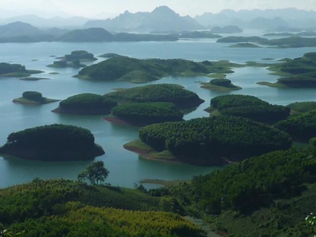 Những hồ nước cực đẹp được du khách yêu thích nhất Việt Nam