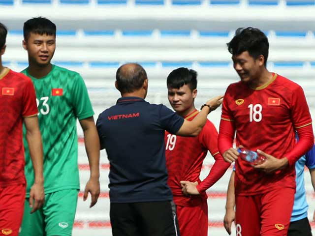 U22 Việt Nam đấu Campuchia bán kết SEA Games: Thầy Park chăm học trò như thế nào?