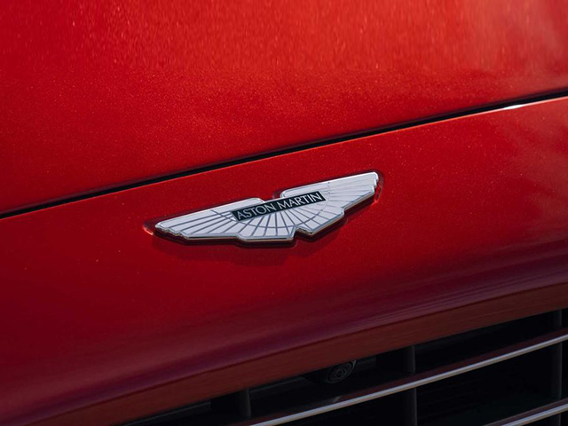 Aston Martin khánh thành nhà máy chế tạo siêu crossover DBX