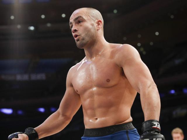 Cú sốc võ đài MMA châu Á 2019: Siêu sao UFC từng bị hạ knock-out thế nào?