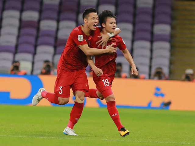 5 bàn thắng khiến triệu fan VN ngất ngây 2019: Quang Hải, Tiến Linh khuấy đảo châu lục