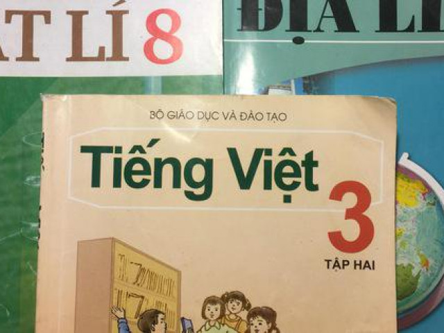 Cấp bách chuẩn hóa chính tả tiếng Việt