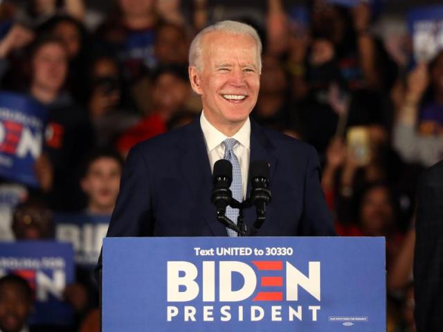 Ông Biden thu được ”trái cực ngọt” sau cuộc ”so găng” với Tổng thống Trump