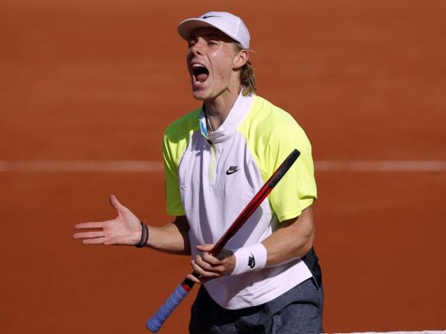 Shapovalov tức giận: Vừa đấu 5 tiếng phải cày thêm 1 trận ở Roland Garros