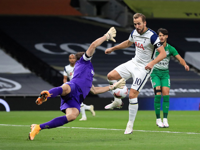 Harry Kane rực sáng hat-trick, Tottenham vùi dập đối thủ 7-2 ở Europa League