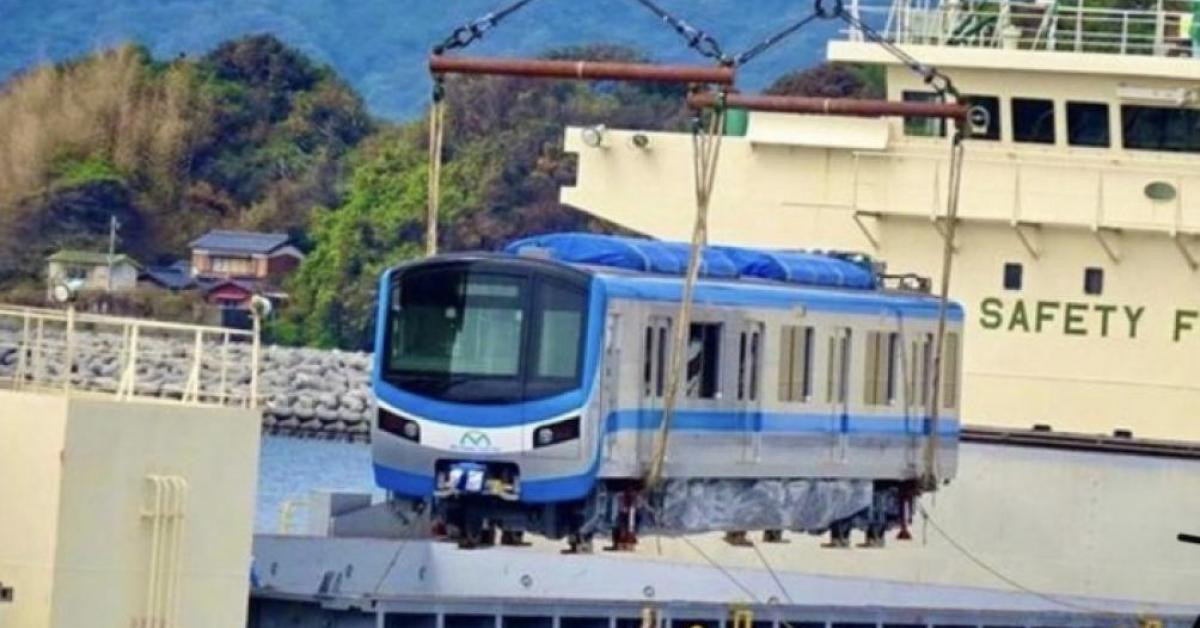 Xe siêu trường siêu trọng sẽ đưa tàu Metro số 1 về depot Long Bình