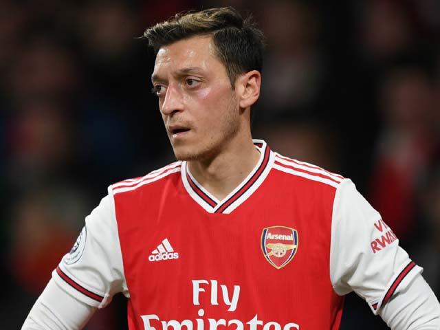 Tin HOT bóng đá tối 7/10: Ozil có thể ngồi chơi cả mùa