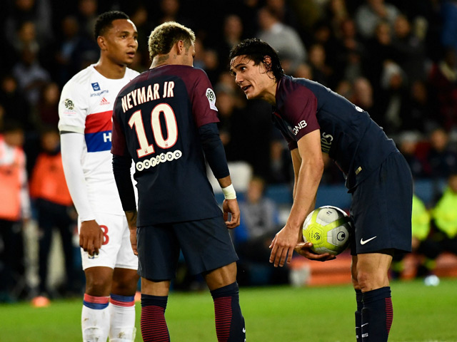 Số 7 mới của MU Cavani bất ngờ nói về Neymar: “Quỷ đỏ” có nên nổ “bom tấn”?