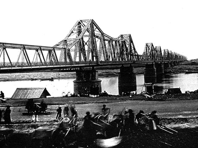 Bến Nứa dưới chân cầu Long Biên thay đổi ra sao sau hơn 1 thế kỷ?