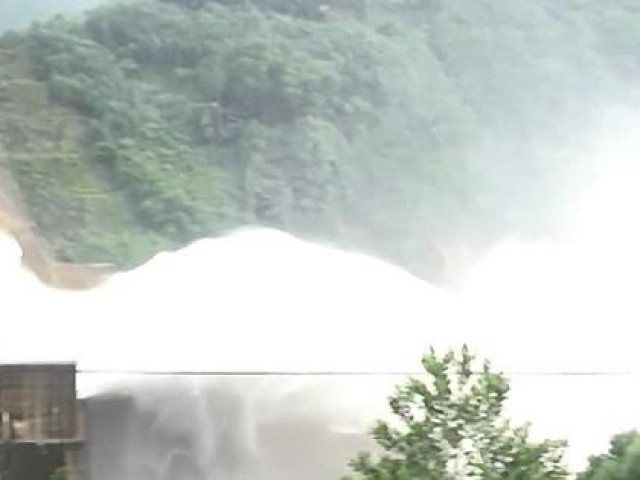 Thủy điện đầy ắp nước, Quảng Nam lại sắp hứng đợt mưa lớn