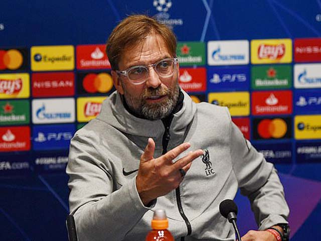 Klopp nổi khùng, phản pháo huyền thoại Liverpool lên mặt “dạy đời” vụ Van Dijk