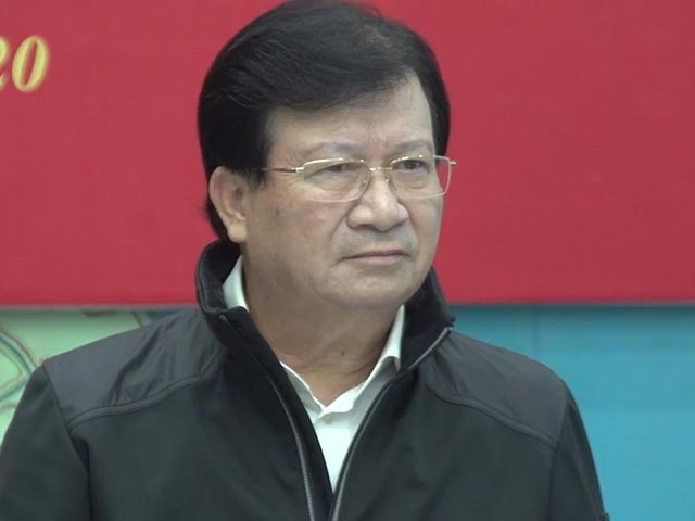 Phó Thủ tướng Trịnh Đình Dũng: ”Nhiều tổ chức cứu trợ chủ yếu đến chỗ dễ”