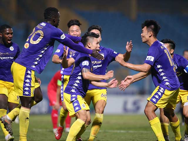 Tuyệt đỉnh Quang Hải: Kèo trái phút 90, đưa Hà Nội lên đỉnh V-League