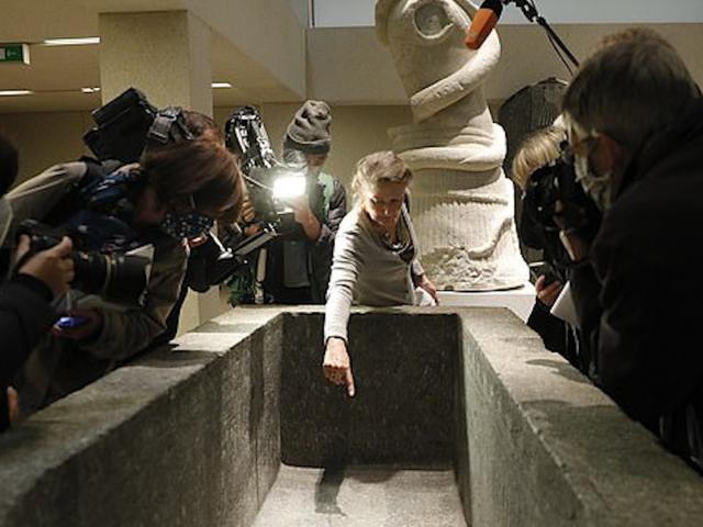 70 cổ vật trong viện bảo tàng bị phá hoại theo cách kỳ lạ