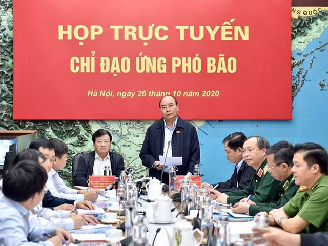 Thủ tướng chủ trì họp ứng phó bão số 9 giật cấp 15, gây mưa đặc biệt to hướng vào Đà Nẵng - Phú Yên