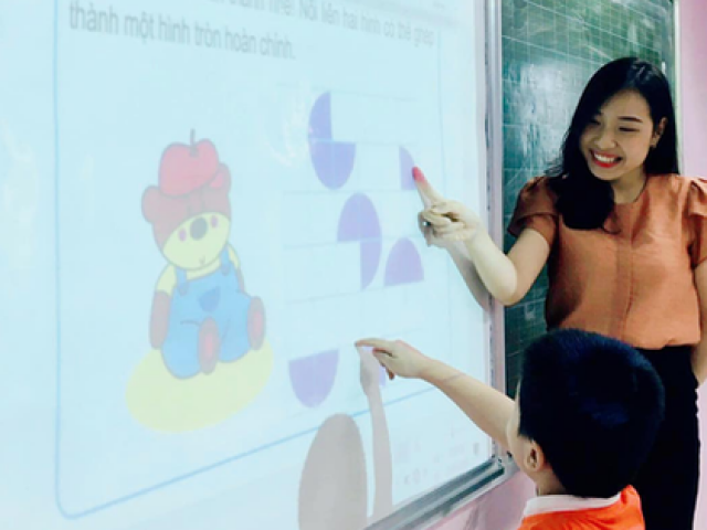 Cô giáo lớp 1 tại Hà Nội tiết lộ kinh nghiệm dạy con học bài ở nhà mà không bị ”tẩu hỏa”, hóa ra lâu nay rất nhiều người dạy sai cách