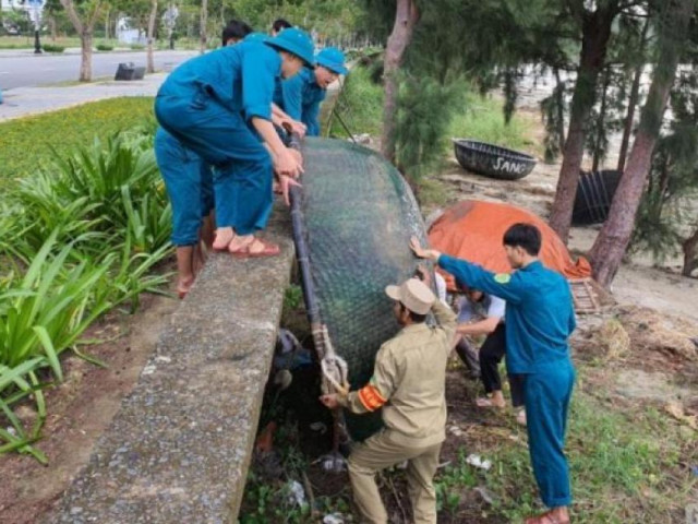 Tin bão số 9 ngày 27/10: Hai tàu cá bị đánh chìm, 26 ngư dân mất tích