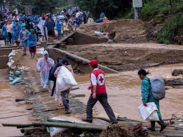 Truyền thông thế giới viết về bão số 9 đang hướng vào Việt Nam
