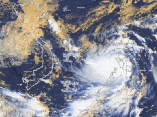 Video diễn biến bão số 9 chiều 27/10: Giật cấp 17, cách Đà Nẵng 580km, Phú Yên 390km