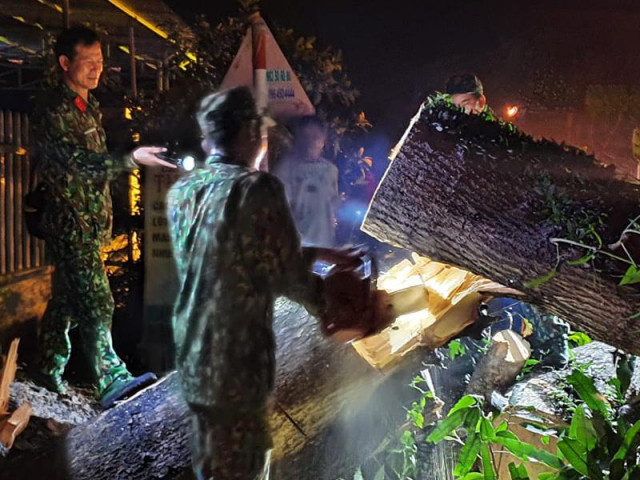 Sạt lở vùi lấp hơn 50 người ở Quảng Nam: Công binh mất nhiều giờ vừa đi vừa mở đường đến hiện trường