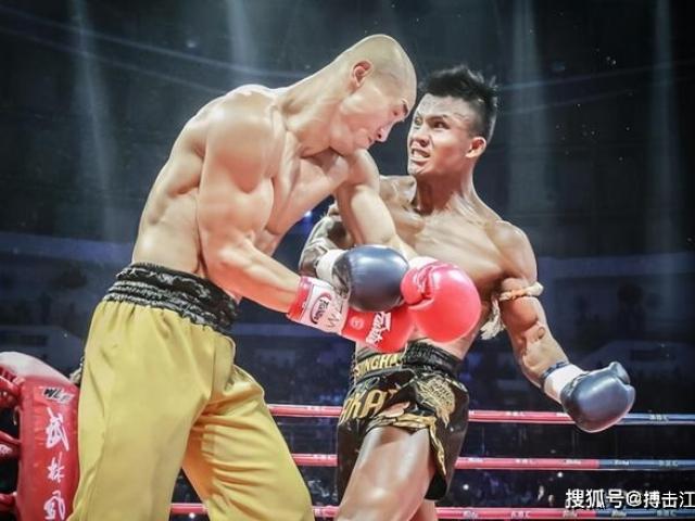 Võ lâm dậy sóng: Yi Long say rượu cà khịa Buakaw, thư hùng ở núi Nga Mi