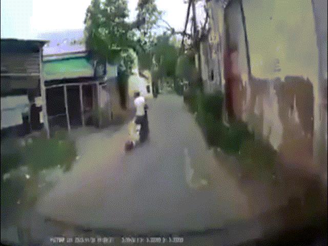TP.HCM: Bắt kẻ cướp kéo lê cô gái hàng trăm mét trên đường ở quận Bình Tân